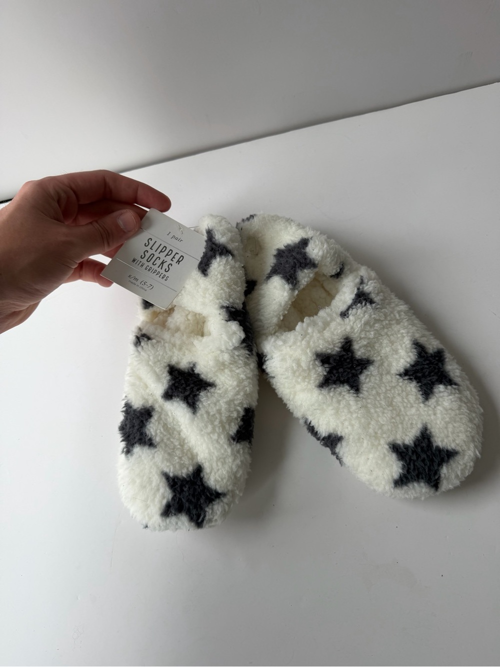 Target Brands Star Print Slipper Socks with Grippers Ivory Black Women 5-7 NWT